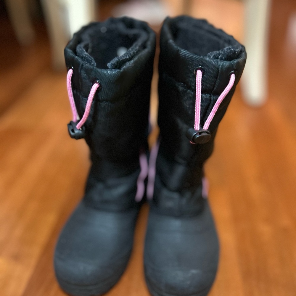 Chic Black Boots with Pink Details Excellent new condition